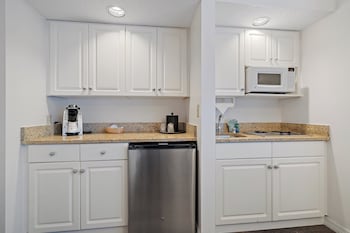 Premium Room, 2 Queen Beds, Accessible (Communications, Mobility, Access Tub)