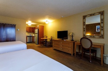 Suite, 2 Queen Beds, Non Smoking, Kitchenette