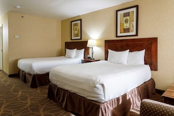 Room, 2 Queen Beds (Pet Friendly)