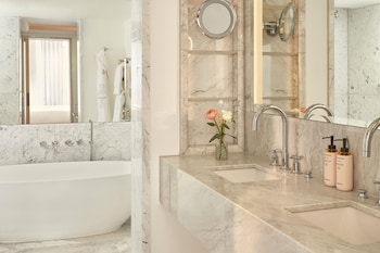 Mayfair Balcony Room