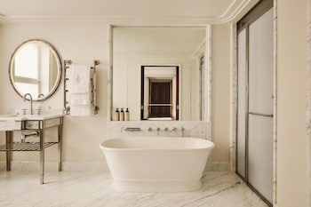 Brook Suite
