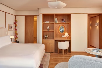 Mayfair Balcony Room