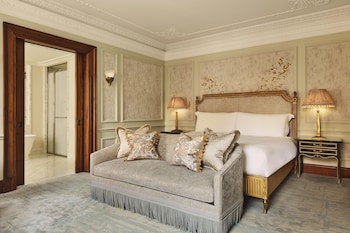 Brook Suite