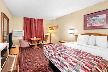 Suite, 1 King Bed, Accessible, Non Smoking