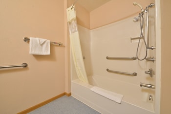 Suite, 1 King Bed, Accessible, Non Smoking