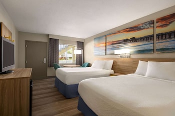 Room, 2 Queen Beds, Non Smoking (Pets Welcome)