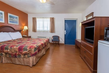 Suite, 1 King Bed, Jetted Tub