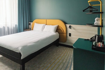 Premium Room, 1 Double Bed (Accessible)