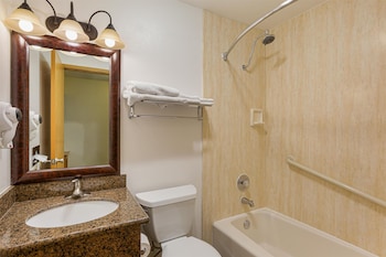 Suite, 1 King Bed with Sofa bed, Non Smoking, Refrigerator & Microwave (with Sofabed)