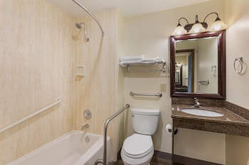 Standard Room, 1 Queen Bed, Accessible, Bathtub