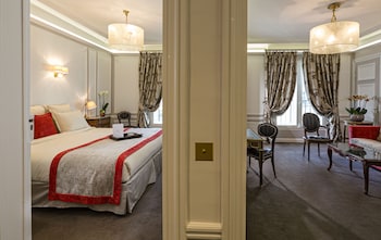 Suite (Eiffel Tower)