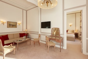 Suite (Prestige)