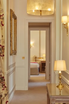 Suite (Prestige)
