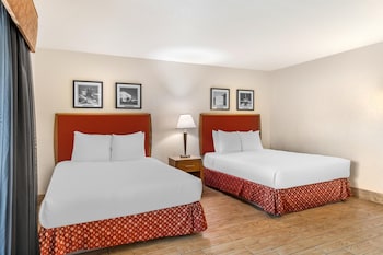 Standard Room, 2 Queen Beds, Non Smoking, Balcony
