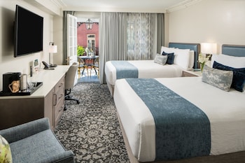 Deluxe Guest Room, Toulose Street View, 2 Queen Beds, Balcony
