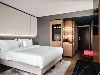 Premium Room (Collection)