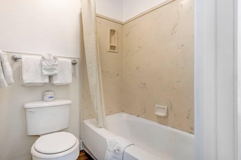 Standard Room, 2 Queen Beds, Non Smoking