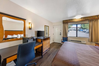Standard Room, 1 King Bed, Non Smoking