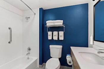 Suite, 1 King Bed