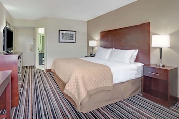 Suite, 1 King Bed, Non Smoking