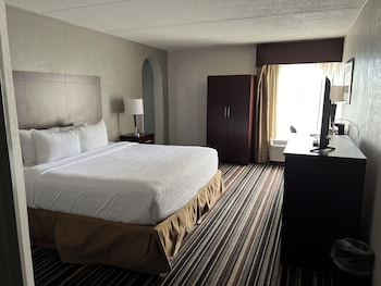 Suite, 1 King Bed, Non Smoking