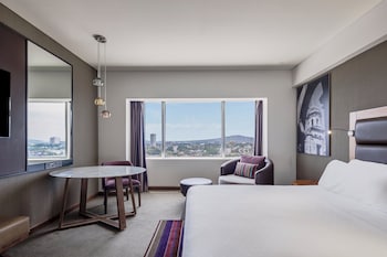 Premium Room, 1 King Bed