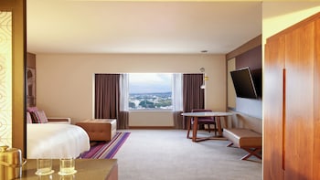 Junior Suite, 1 King Bed