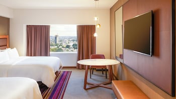 Premium Room, 1 King Bed