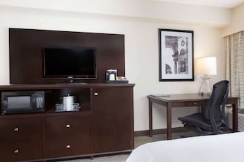 Deluxe Room, 1 King Bed, Accessible, Non Smoking (Mobility)