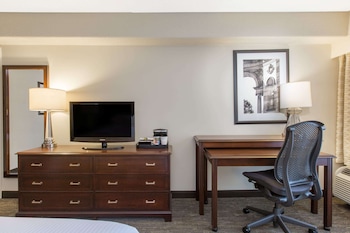 Deluxe Room, 1 King Bed, Non Smoking