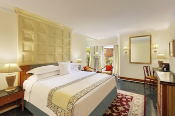 Room, 1 King Bed, Garden View