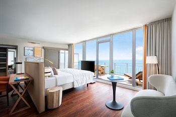 Junior Suite, 1 King Bed, Sea View (Terrace)