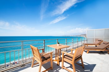 Junior Suite, 1 King Bed, Sea View (Terrace)