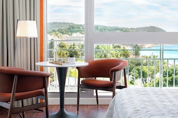 Deluxe Room, 2 Twin Beds, Garden View