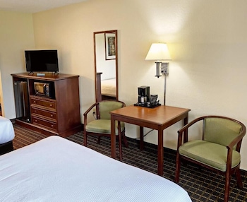 Room, 2 Queen Beds