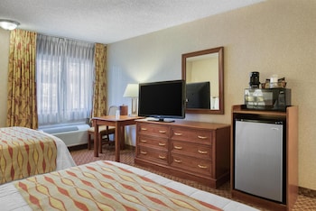 Standard Room, 2 Queen Beds, Accessible, Non Smoking