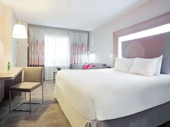 Room, 1 King Bed with Sofa bed