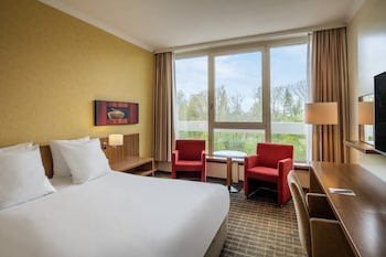 Standard Room, 1 Queen Bed