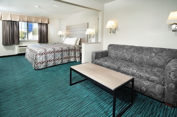 Suite, 1 King Bed with Sofa bed