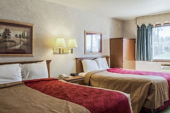 Room, 2 Queen Beds, Non Smoking