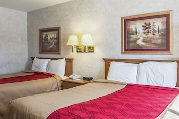 Room, 2 Queen Beds, Non Smoking