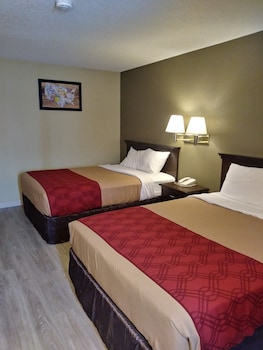 1 Queen Bed, Efficiency, Nonsmoking, Accessible