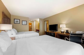 Standard Room, 2 Queen Beds, Non Smoking