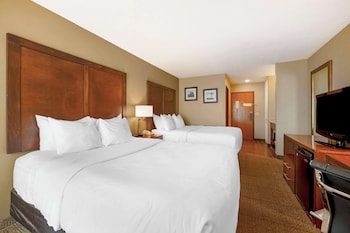 Standard Room, 2 Queen Beds, Non Smoking