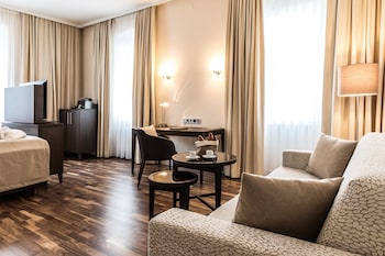 Junior Studio Suite