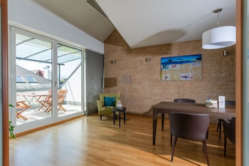 Apartment (Terrasse)