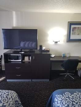 Standard Room, 1 Queen Bed