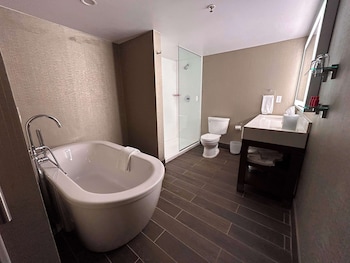 Suite, 1 King Bed, Non Smoking, Refrigerator (Living Room;with Sofabed)