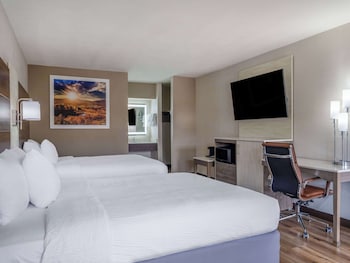 Room, 2 Double Beds, Accessible, Bathtub (Mobility )