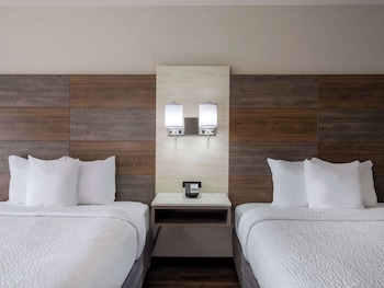 Room, 2 Double Beds, Accessible, Bathtub (Mobility )